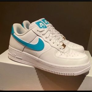 Nike Air Force 1